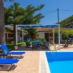 Dimitris & Apartment