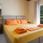Dimitris & Apartment Frinion