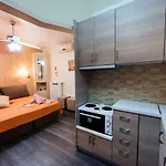 Dimitris & Apartment Frinion