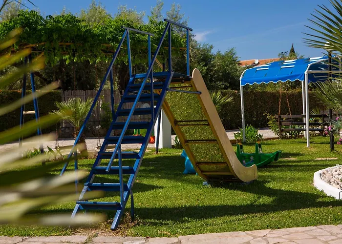 Dimitris & * Frínion