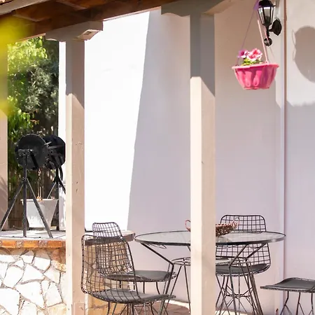 アパート Dimitris &