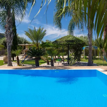 Dimitris & アパート *