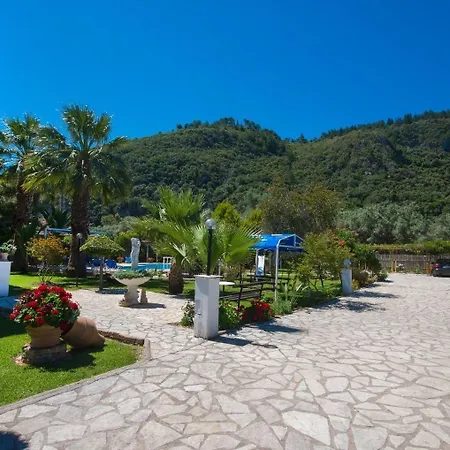 アパート Dimitris & Frínion