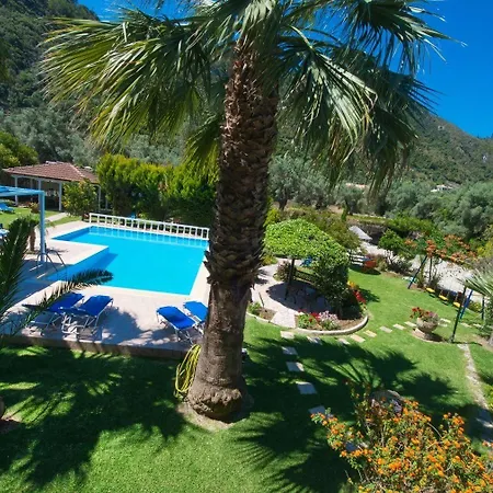 Dimitris & アパート