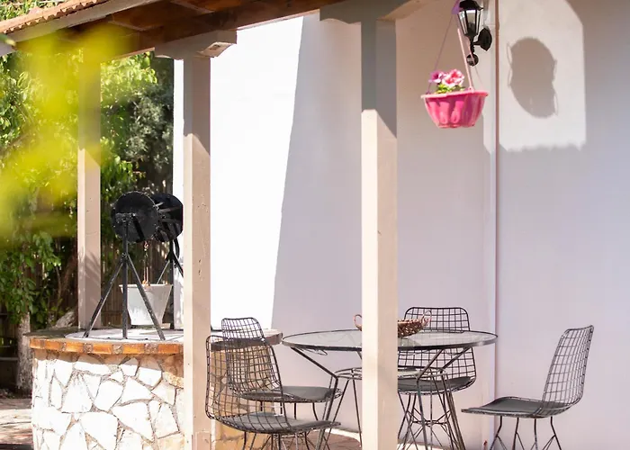 Apartment Dimitris &